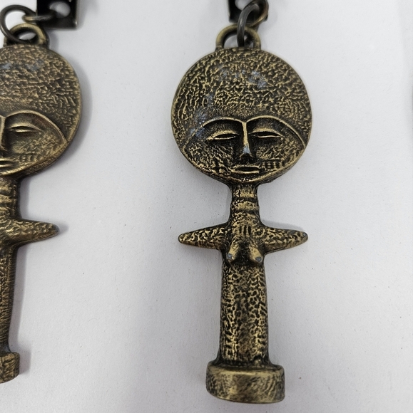 African Brass Corner Table Cloth Holders Women Face & Figure Set Of 4 Vintage - Picture 4 of 10